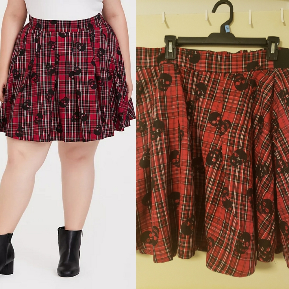 Plaid/skull mini skater skirt.